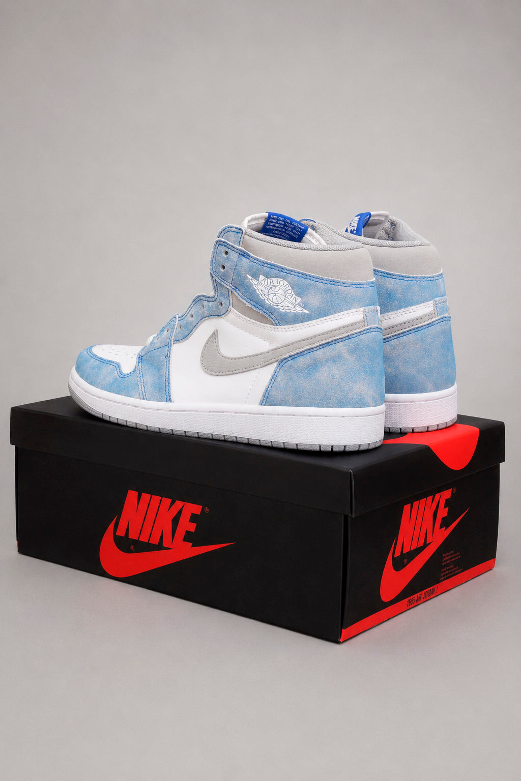 Air Jordan 1 Retro High OG Hyper Royal (2021) | Talla 26.5 cm (8.5 us - 6.5 mx)