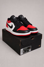 Air Jordan 1 Low Bred (2021) | Talla 26 cm (8 us - 6mx)