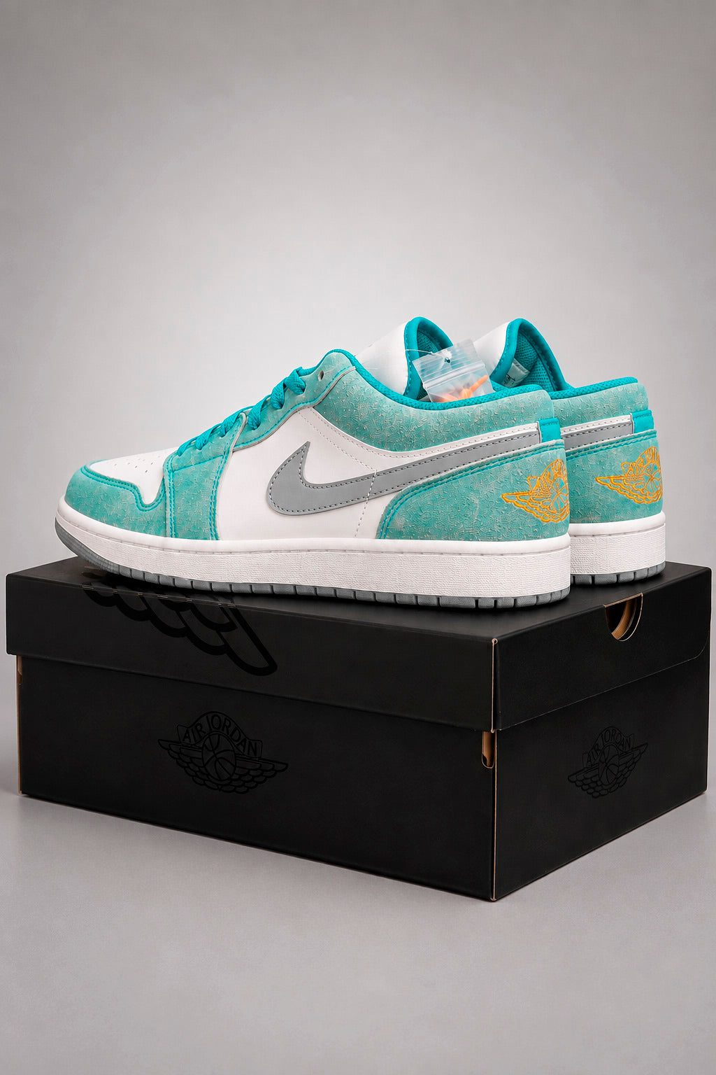 Air Jordan 1 Low "New Emerald" (2022) | Talla 27.5 cm (9.5 us - 7.5mx)