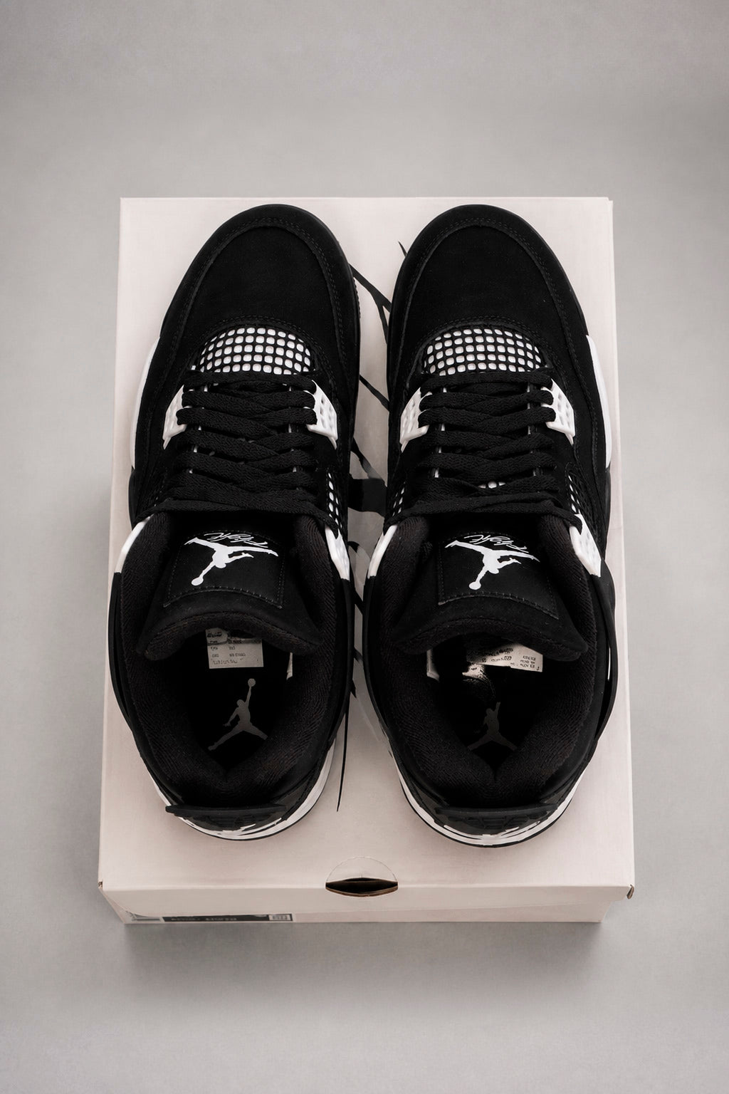 Air Jordan 4 Retro "White Thunder" (2024) | Talla 27 cm (9 us Men's/10.5 us Women's - 7 mx)