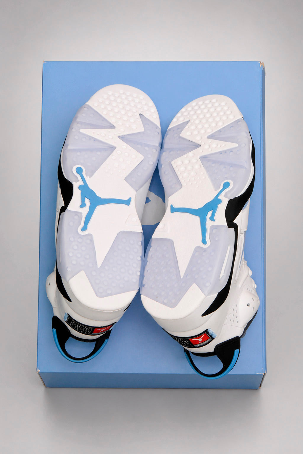 Air Jordan 6 Retro "UNC" (2023) | Talla 27.5 cm (9.5 us - 7.5 mx)